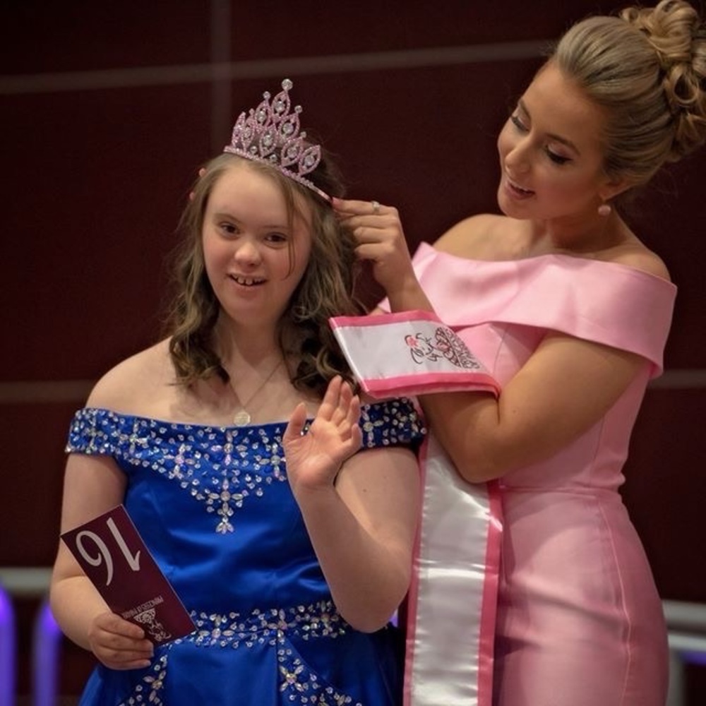 Pageant Interview Dress - Picture 3 of 4